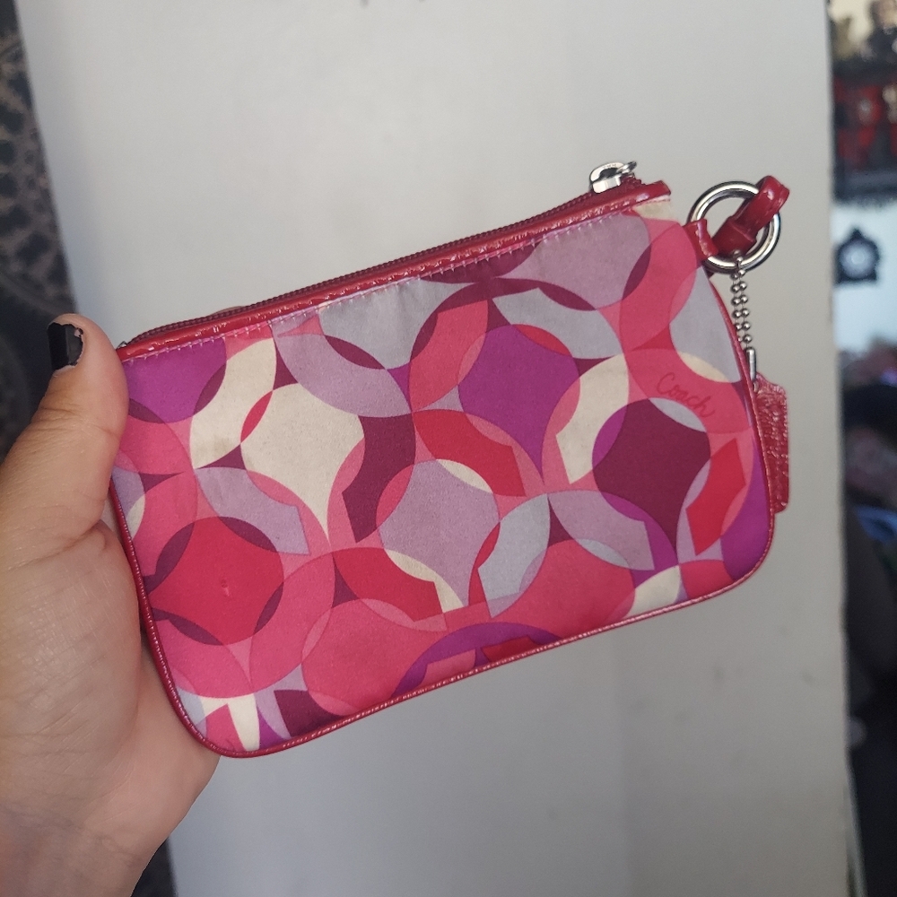 Coach Poppy Collection Wristlet ❤️💜 - Picture 4 of 6